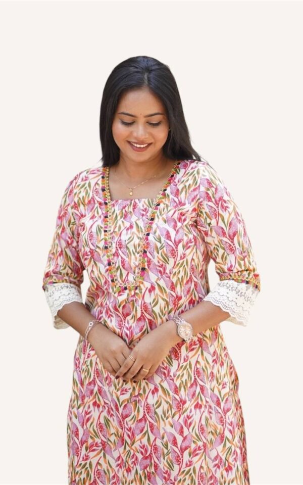 Ivory Floral Mul Cotton Kurti